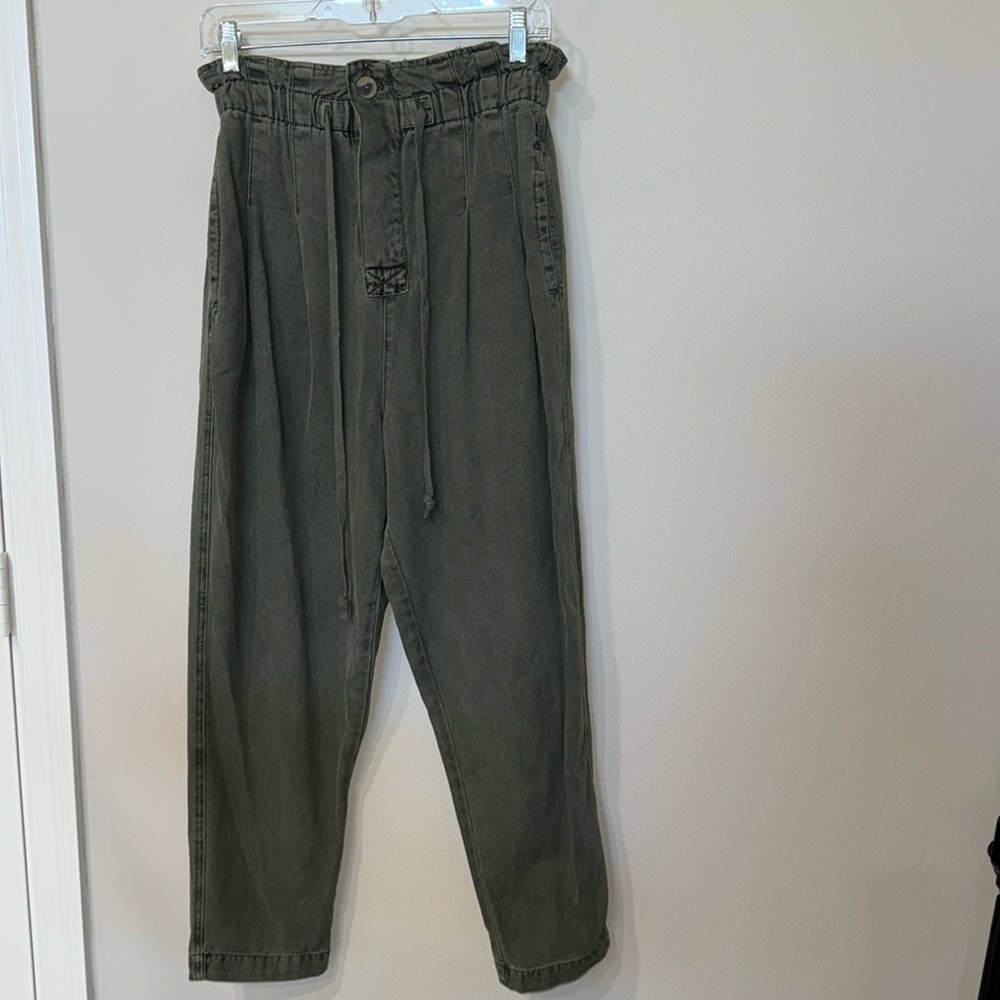 Free People Margate Pleated Trousers Pants Green Tapered Baggy Loose Size S